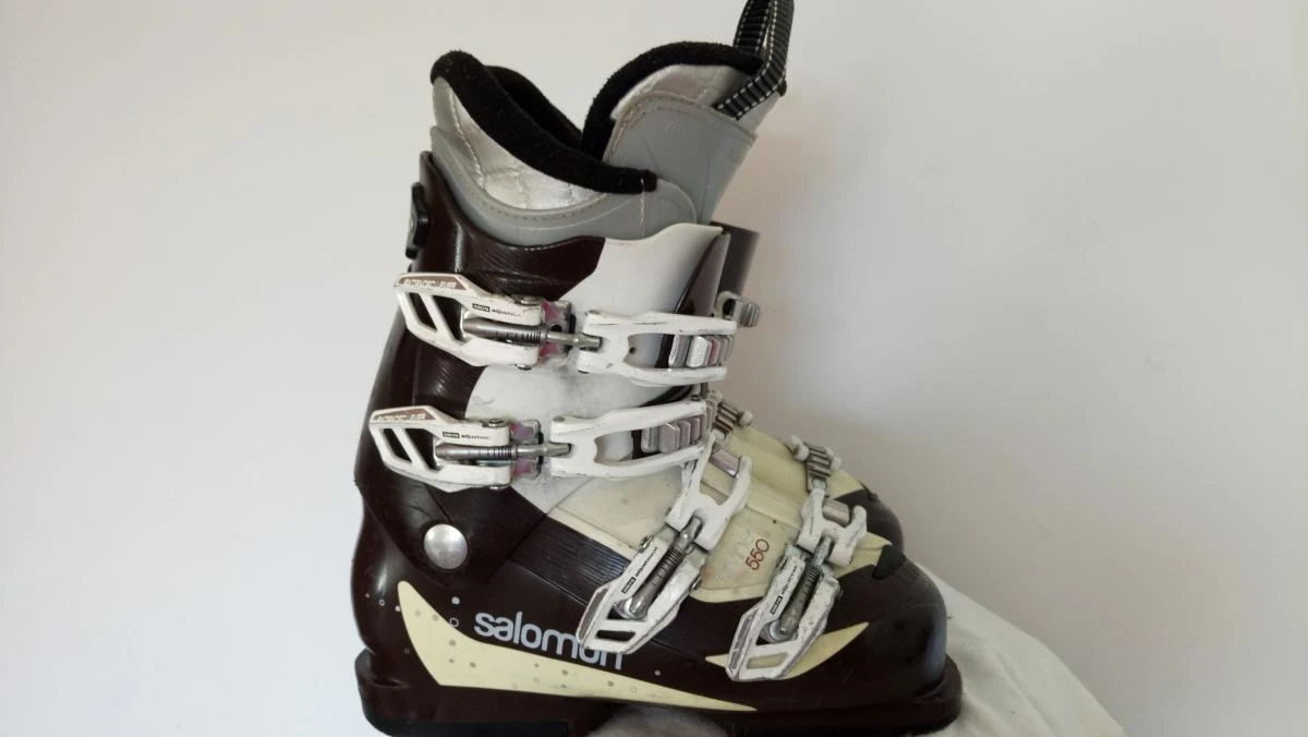 CHAUSSURE DE SKI D'OCCASION FEMME SALOMON DIVINE 550