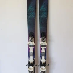 SKI D'OCCASION MOVEMENT SUNDANCE + FIXATION MARKER