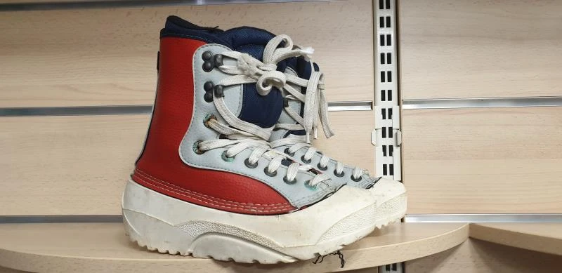 BOOTS DE SNOWBOARD KID A PRIX DISCOUNT