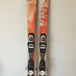 SKI D'OCCASION FEMME WED'ZE LADY BELLE ORANGE + FIXATION LOOK