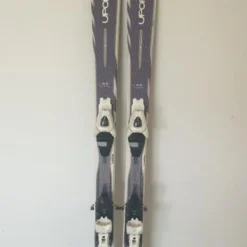 SKI D'OCCASION WED'ZE UPOPS ANNEE 2014 + FIXATION SALOMON