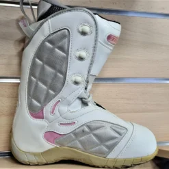 BOOTS DE SNOWBOARD NEUVE NIDECKER BLISS GREY WHITE